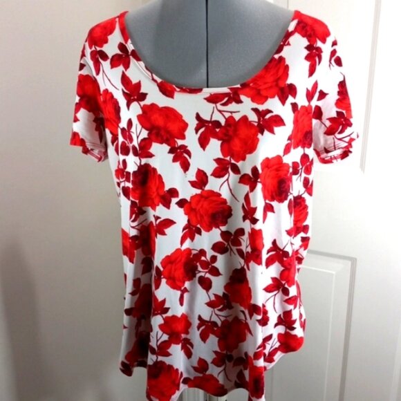 Piphany  Sz Med Rose Blouse, Low Curved Neck, Short Sleeves - Picture 2 of 7
